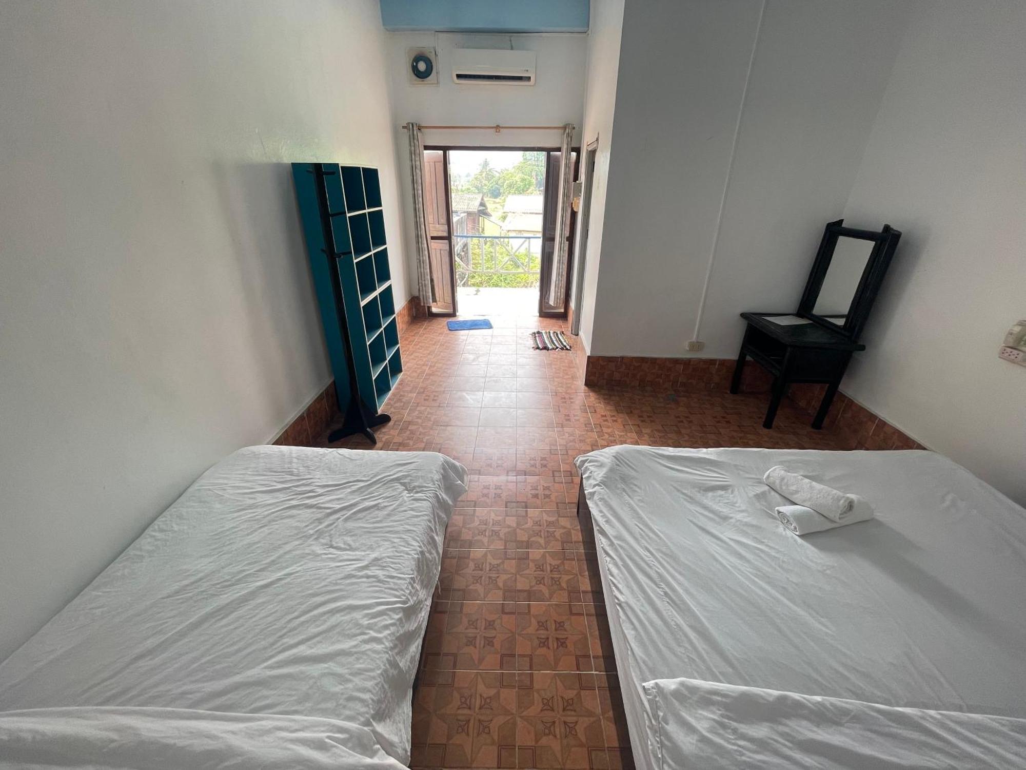 Blue Sunset Hostel Vang Vieng Cameră foto